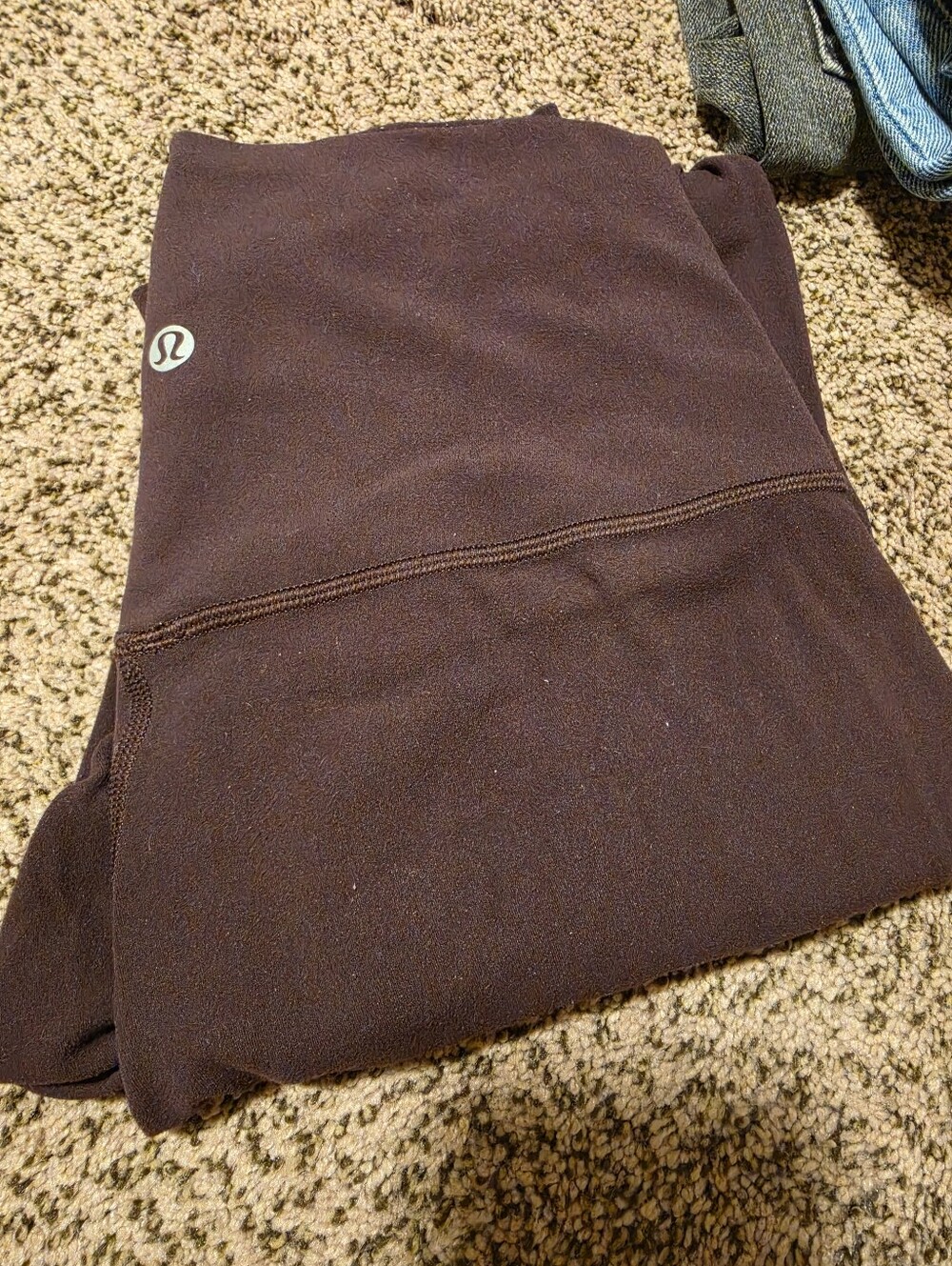 *lululemon Burgundy Aligns Size 6